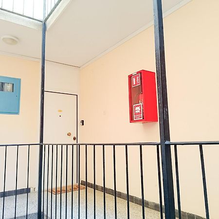Retro Apartment Split Exterior photo