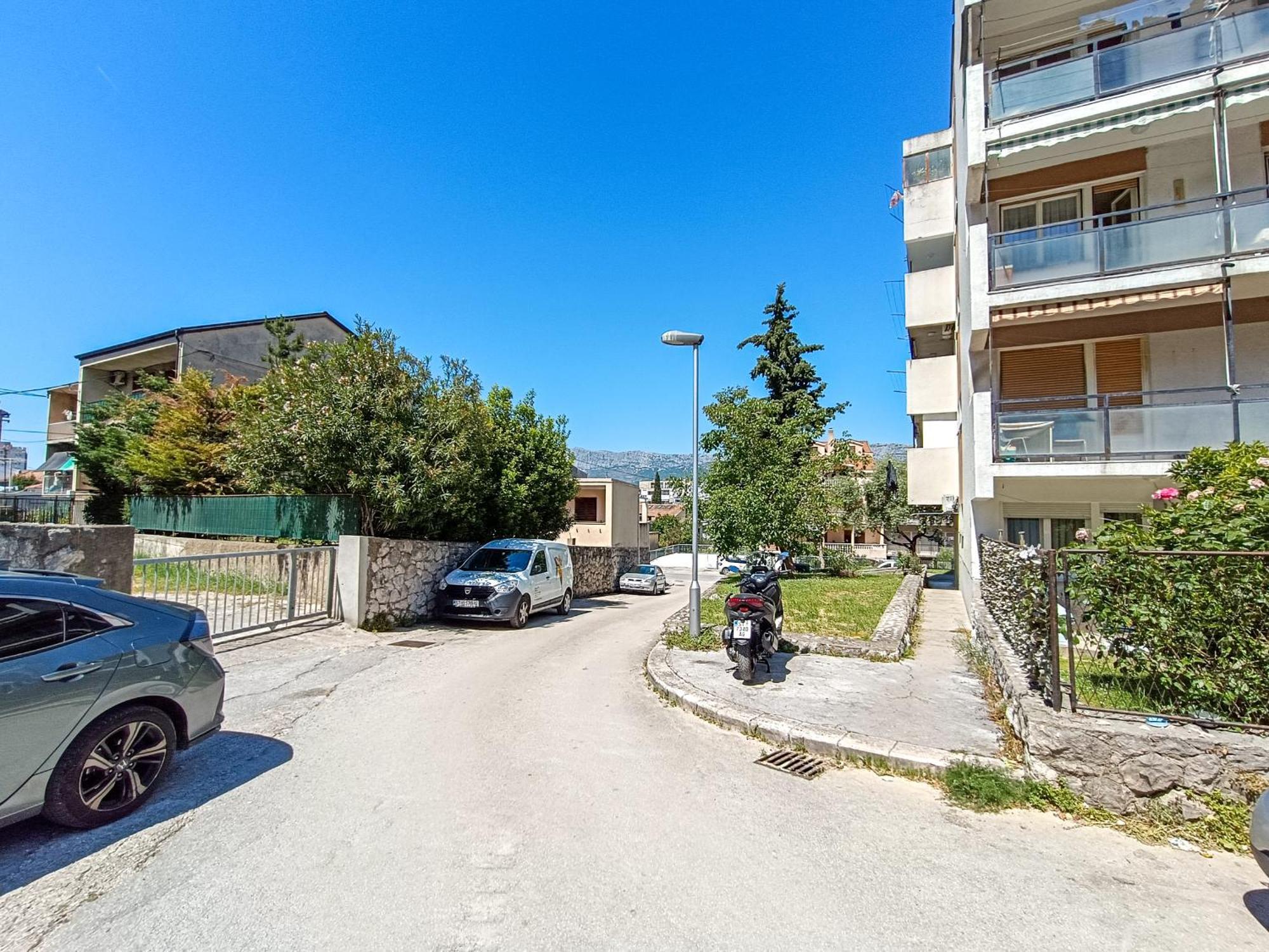 Retro Apartment Split Exterior photo